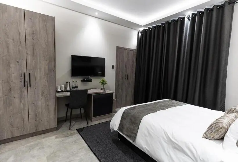 デラックススイート, Luxe Suites Boutique