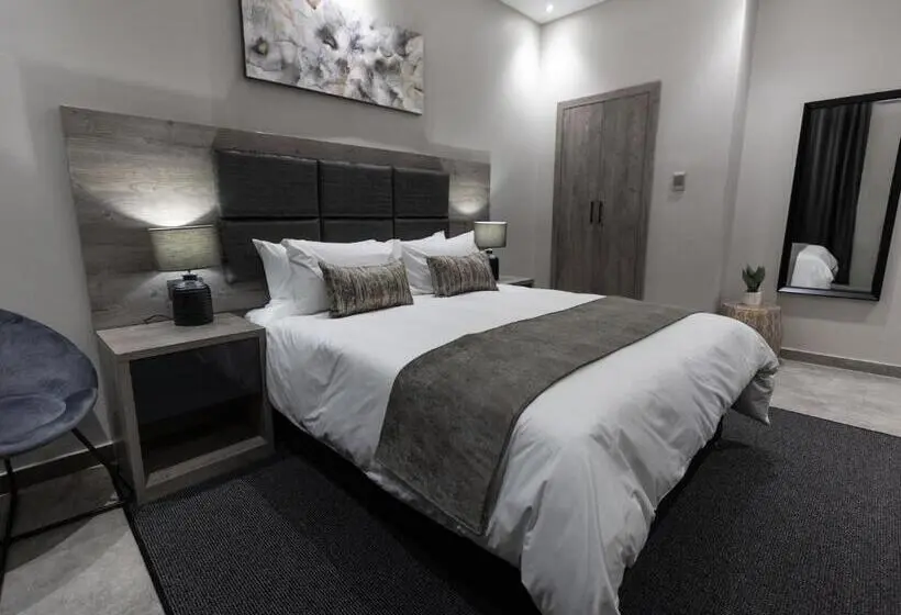 デラックススイート, Luxe Suites Boutique