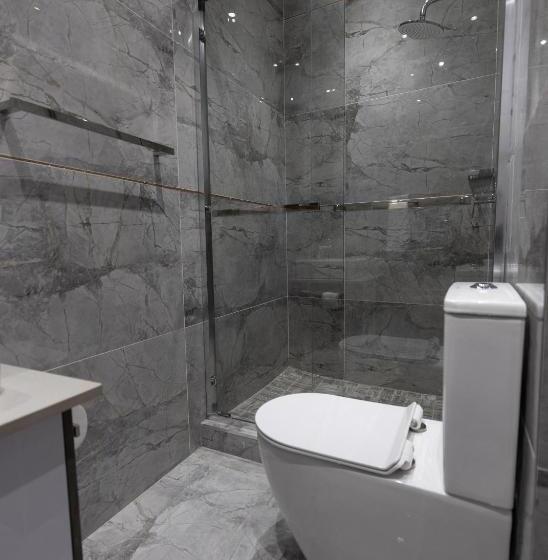 디럭스 스위트, Luxe Suites Boutique