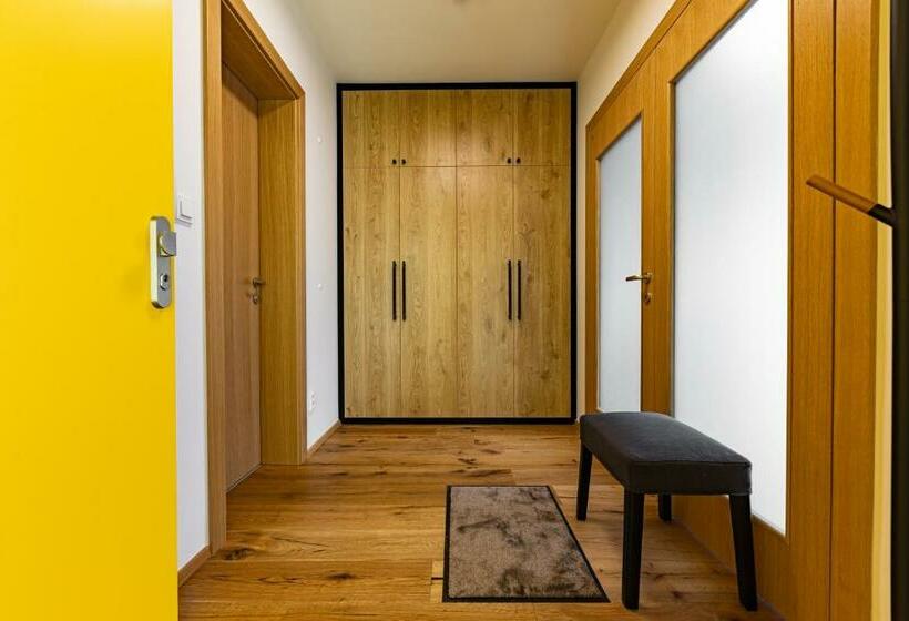バルコニー付き１ベッドルームアパートメント, Apartmány Filipovice