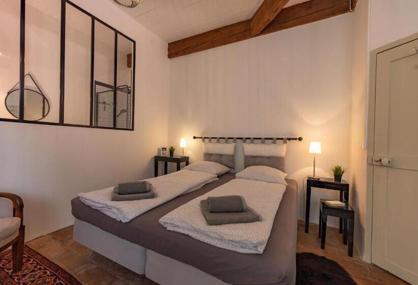 غرفة قياسية, Les Chambres Du Lavoir Vert