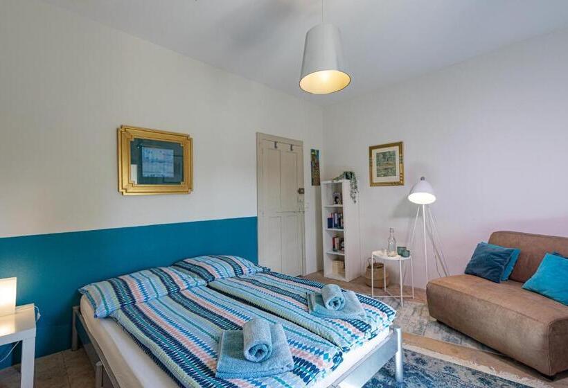 غرفة أساسية, Les Chambres Du Lavoir Vert