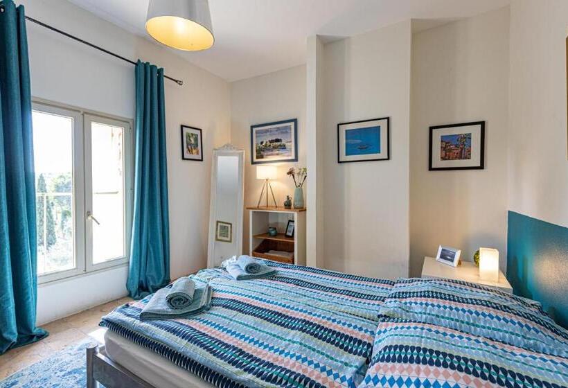 غرفة أساسية, Les Chambres Du Lavoir Vert