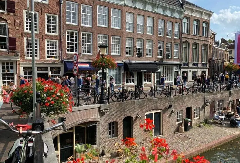 اتاق لوکس, Slapen Onder De Dom
