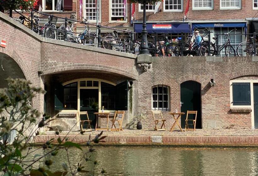 غرفة ديلوكس, Slapen Onder De Dom