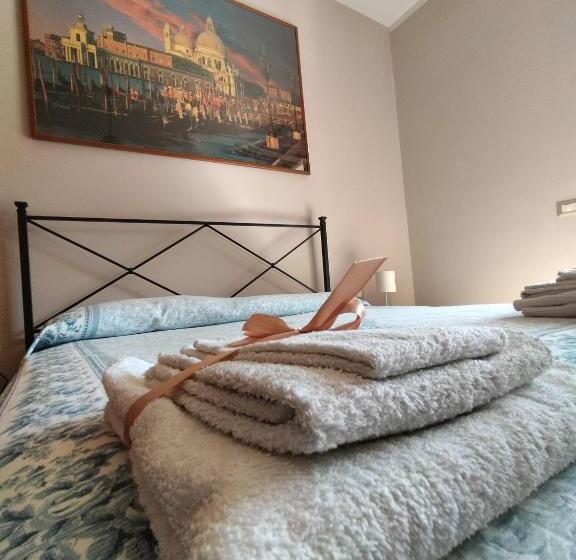 디럭스 룸, Tettoeletto