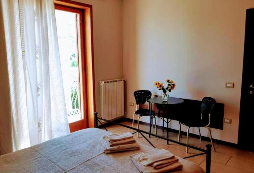 디럭스 룸, Tettoeletto