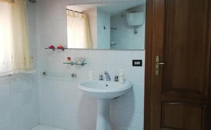 ファミリールーム, Villa De Felice