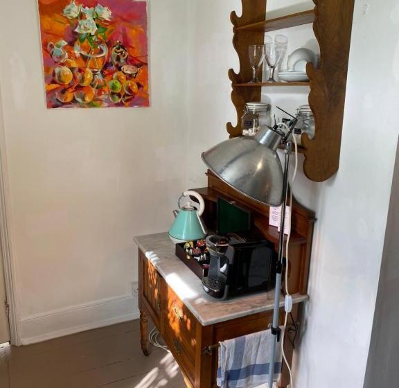 스탠다드 룸 킹사이즈 침대, Art House B & B