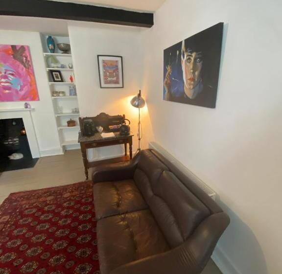 스탠다드 룸 킹사이즈 침대, Art House B & B