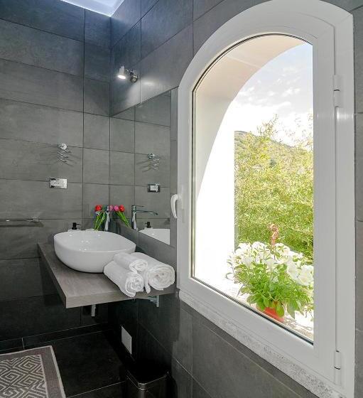 اتاق استاندارد, Maison27