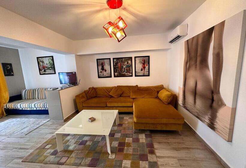 استودیوی لوکس, Rohan Studio One