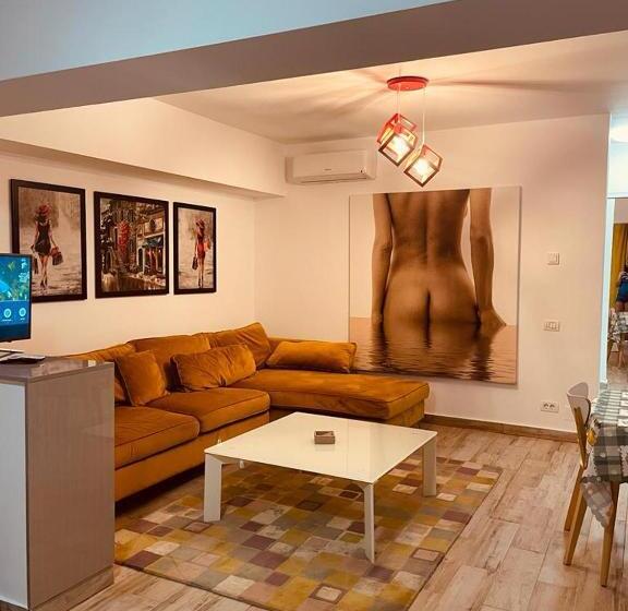 استودیوی لوکس, Rohan Studio One