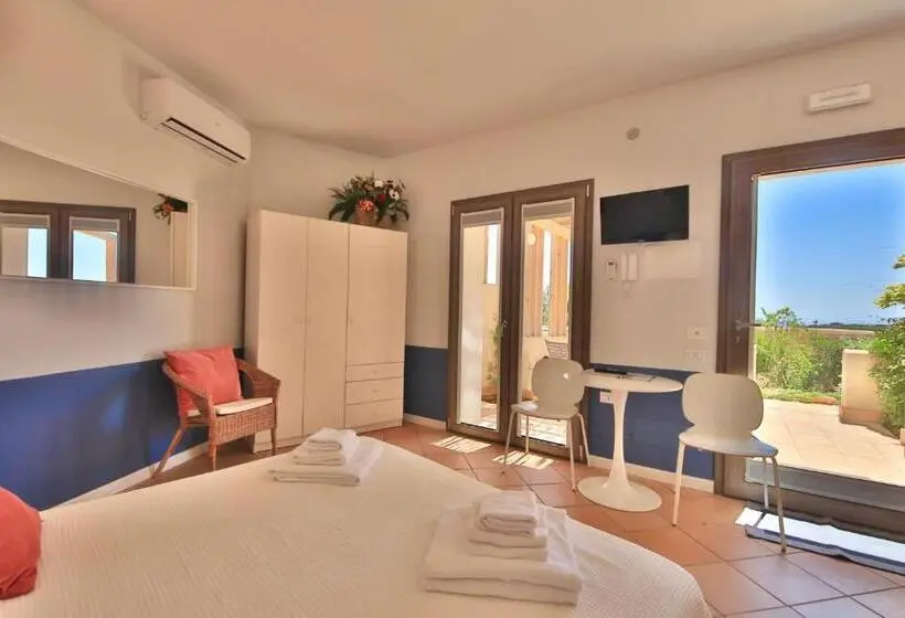 オーシャンビューデラックスルームバルコニー付き, Dolcevita Egadi Eco Resort