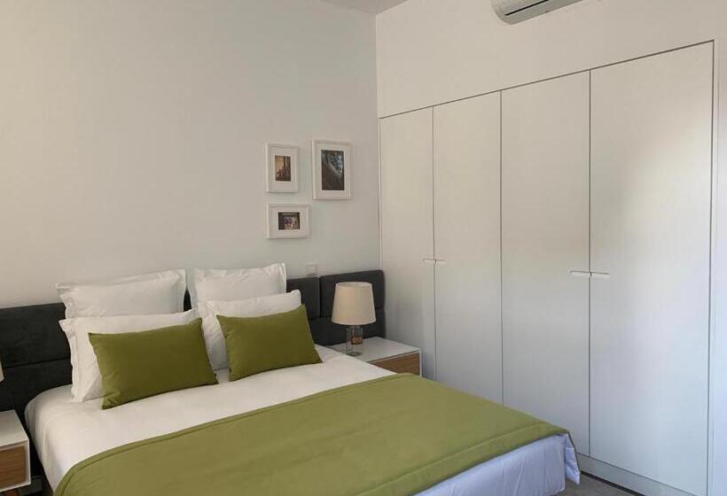 غرفة قياسية مزوَّدة بشُرفة, Pharmacia Guesthouse