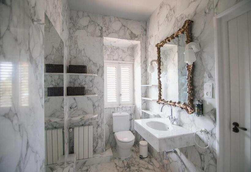 オーシャンビュースーペリアールーム, Villa Dora