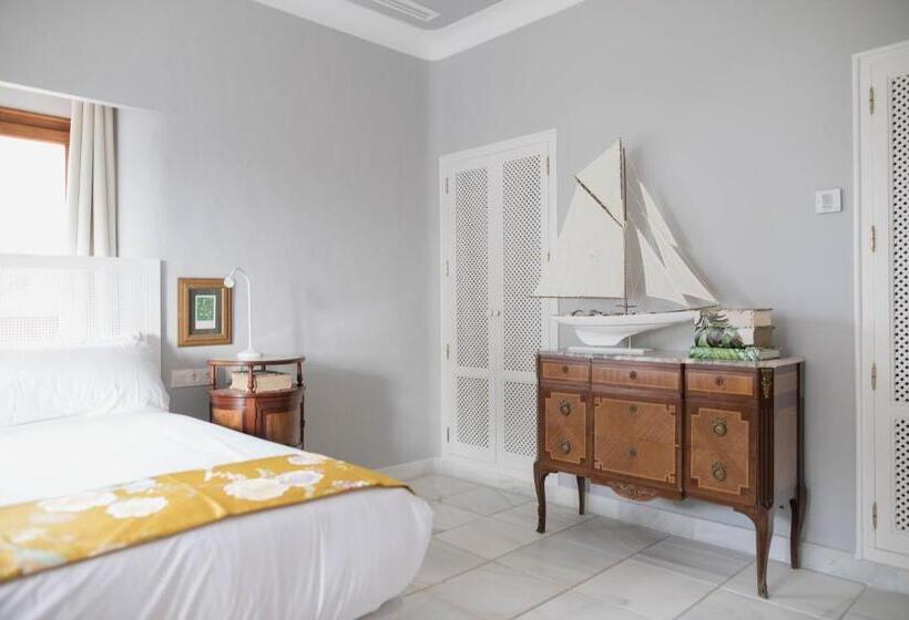 オーシャンビュースーペリアールーム, Villa Dora