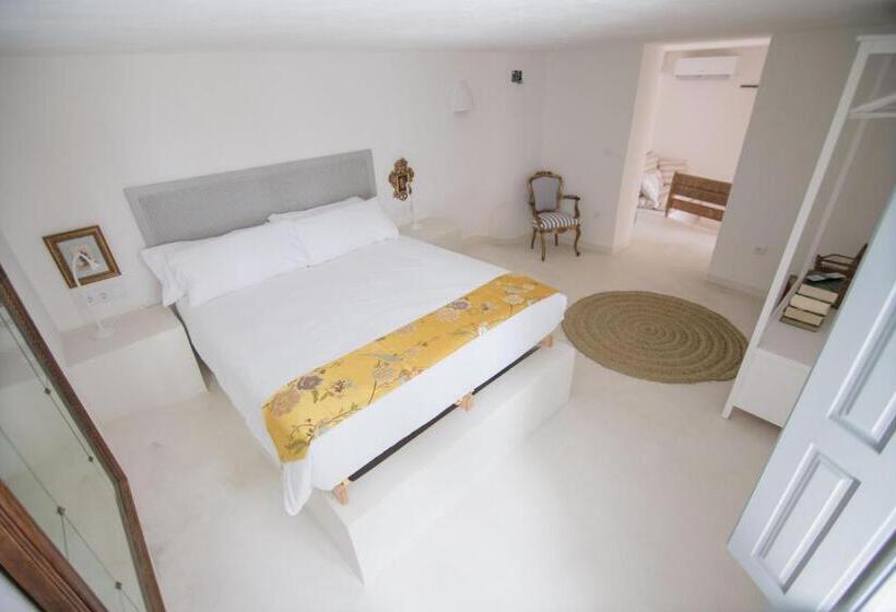 オーシャンビュージュニアスイート, Villa Dora