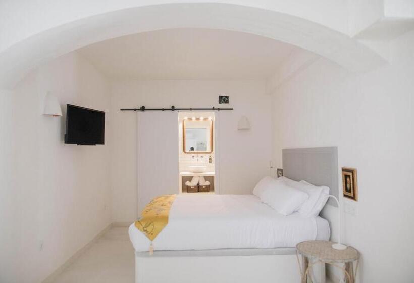 Полулюкс Вид на Море, Villa Dora