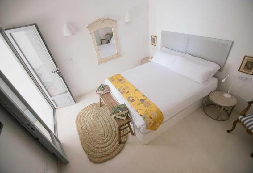 オーシャンビュージュニアスイート, Villa Dora