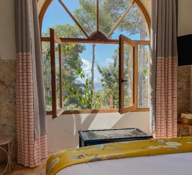 Полулюкс Вид на Море, Villa Dora