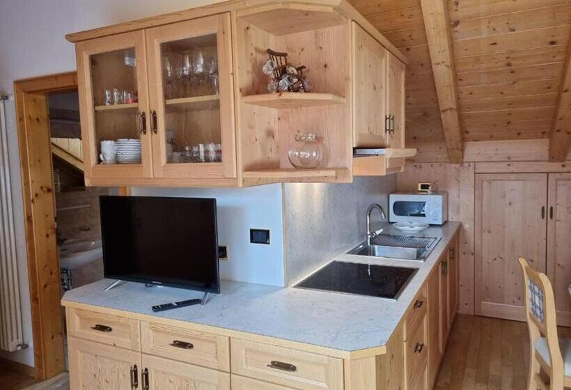 اتاق استاندارد سه تخته با چشم‌انداز, Pian Schiavaneis B&b Apartament
