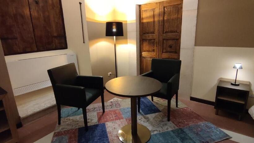 سوئیت با وان آب گرم, San Marciano Luxury Rooms