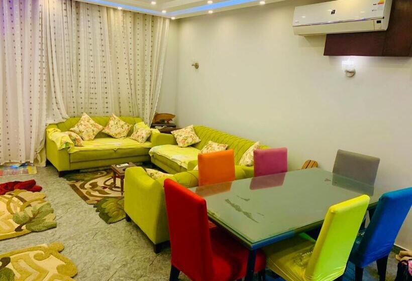 آپارتمان 1 خوابه با چشم‌انداز استخر, Chalet Stella Makadi Family Only