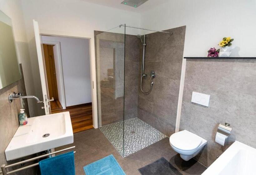 Huoneisto 1 Makuuhuone, Gästehaus Jagsttal