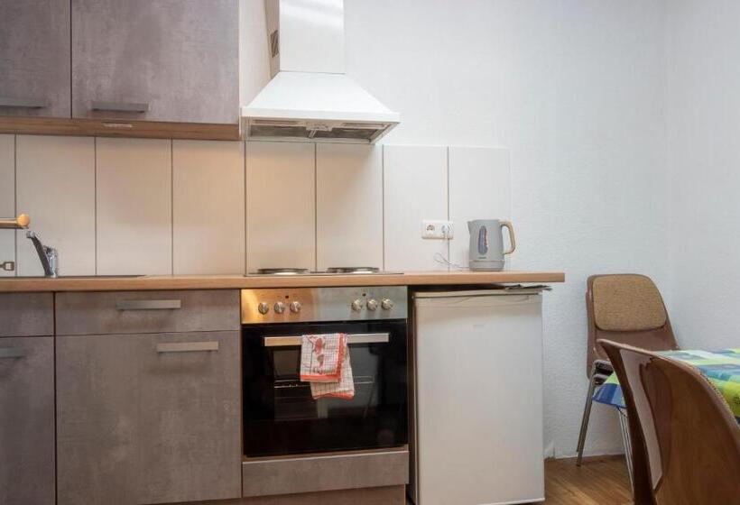 Huoneisto 1 Makuuhuone, Gästehaus Jagsttal