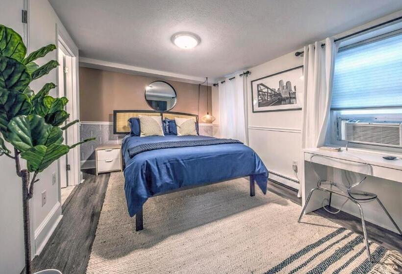 إستوديو قياسى, Good Hotels Boston