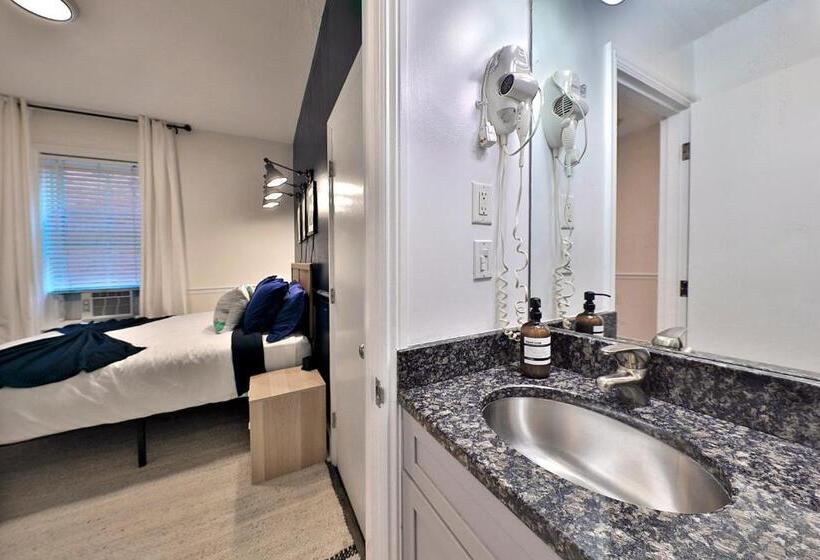 Студия Deluxe, Good Hotels Boston