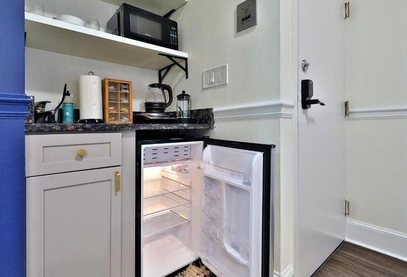 Студия Deluxe, Good Hotels Boston