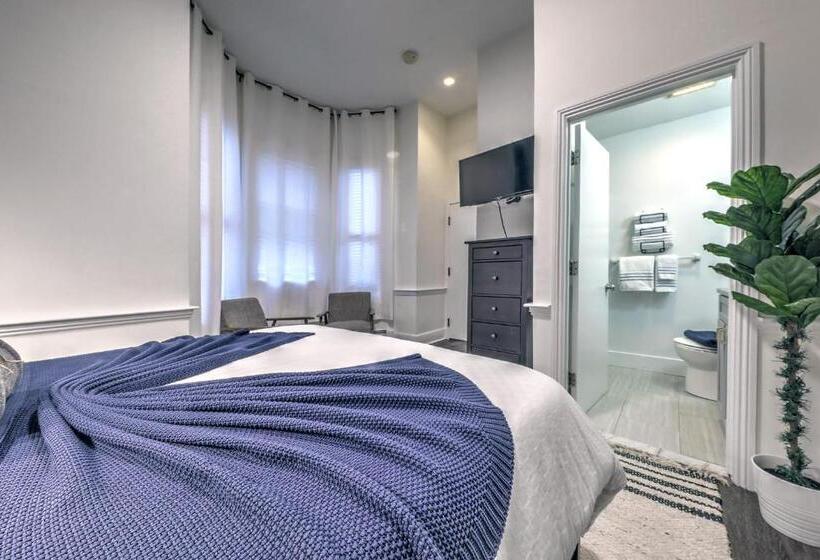 Студия Superior, Good Hotels Boston