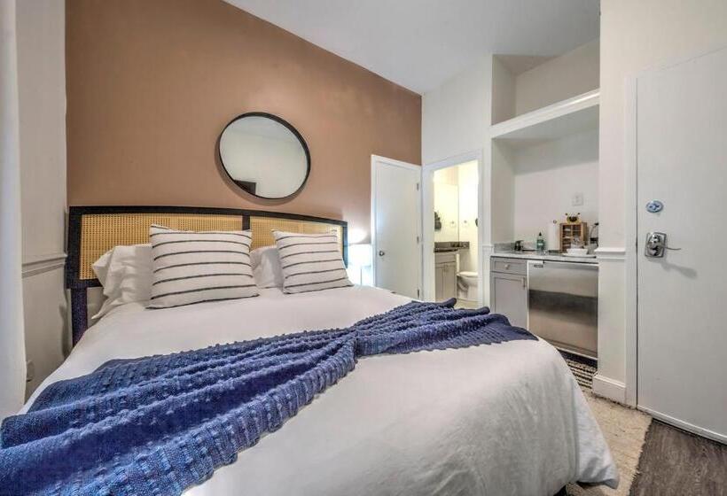 Студия Стандарт, Good Hotels Boston