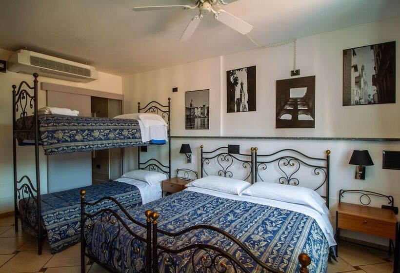 اتاق استاندارد چهار تخته, In Riva Al Lago