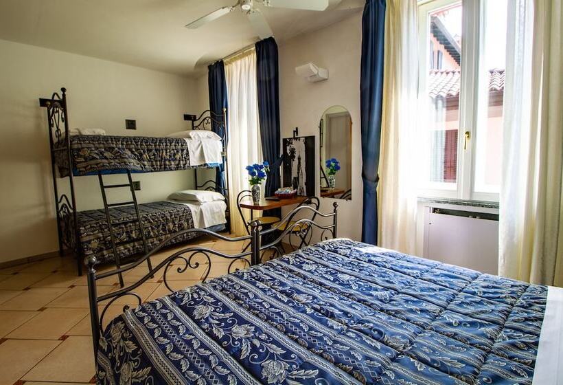 اتاق استاندارد چهار تخته, In Riva Al Lago