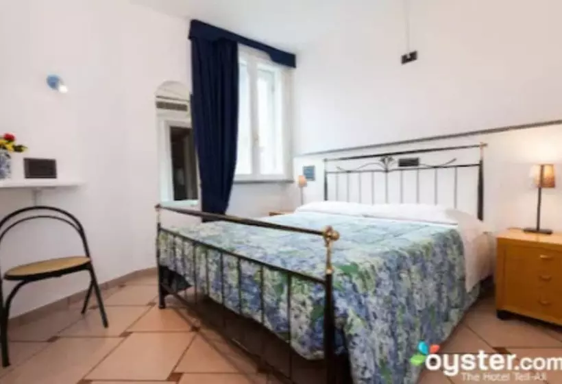 اتاق استاندارد یک نفره, In Riva Al Lago