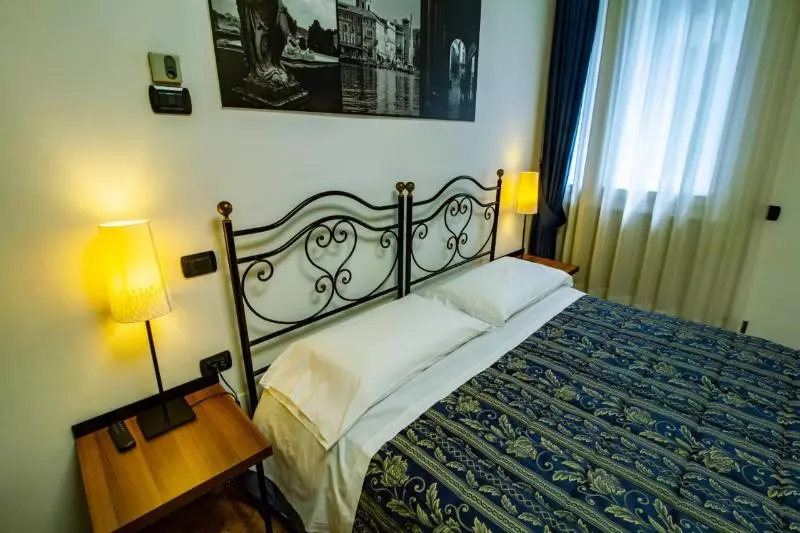 اتاق استاندارد یک نفره, In Riva Al Lago