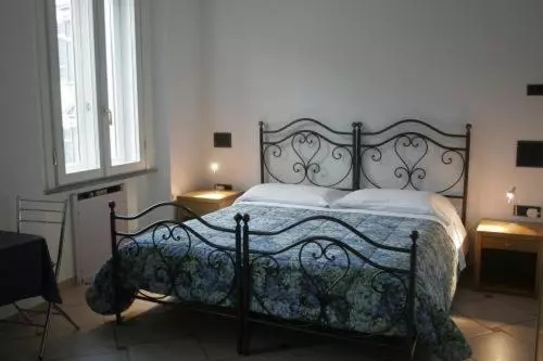 اتاق استاندارد, In Riva Al Lago