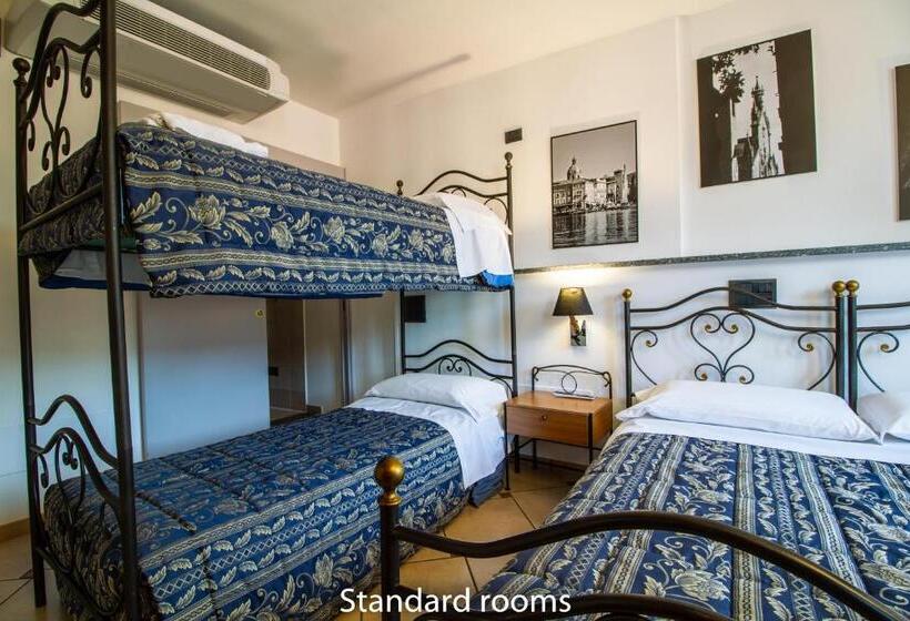 اتاق استاندارد چهار تخته, In Riva Al Lago