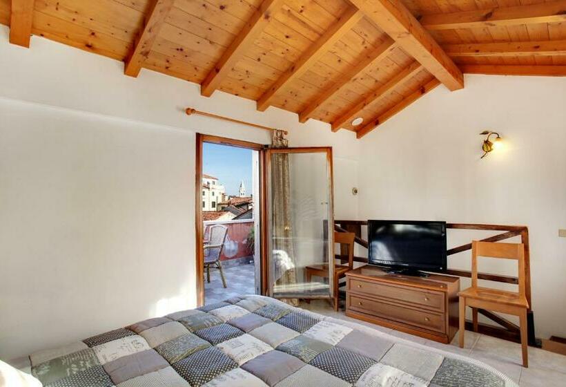 Quarto Quádruplo Estandar, Locanda Delle Acque