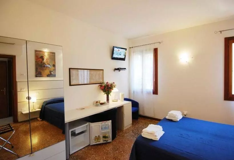 اتاق استاندارد, Santa Margherita Guest House