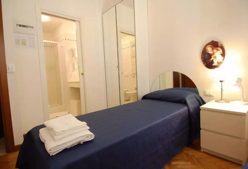 اتاق استاندارد یک نفره, Santa Margherita Guest House