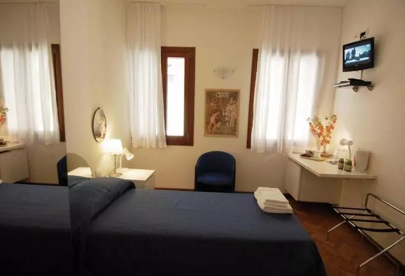 اتاق استاندارد یک نفره, Santa Margherita Guest House