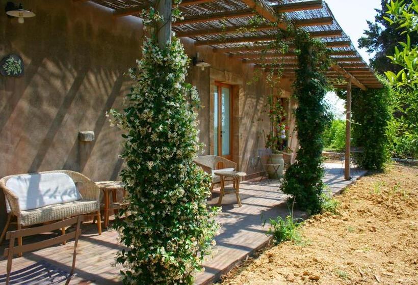 Семейный Номер Вид на Сад, Farm Stay La Frescura Agriturismo