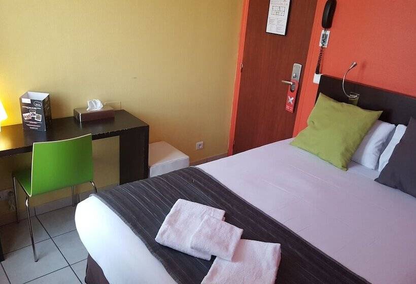 スタンダードルーム, Le Montclair Montmartre By River