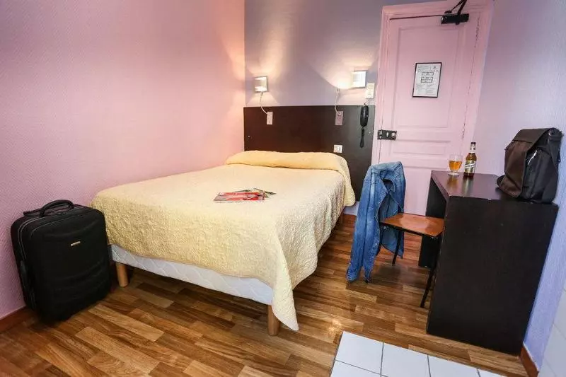 اتاق استاندارد, Le Montclair Montmartre By River