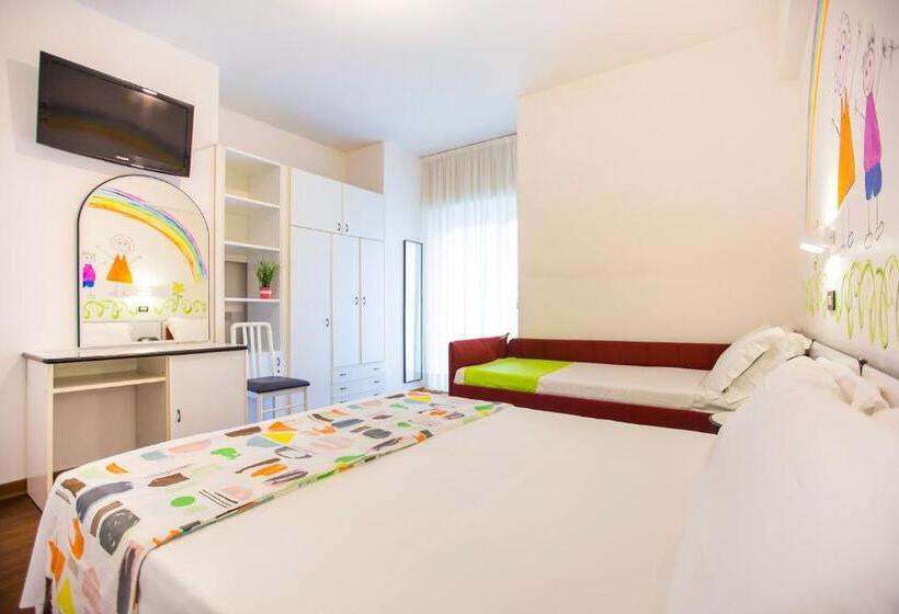 Номер Стандарт Трехместный, Adelphi