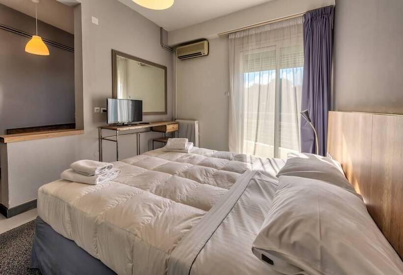 غرفة قياسية ثلاثية, Alexios